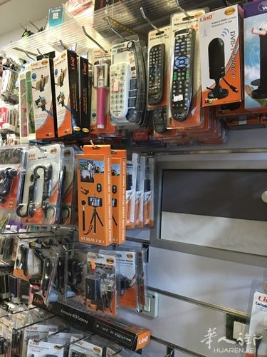 本店批发带零售手机壳 数据线 耳机等等其它产品 维